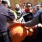 Arrests as police clash with students demonstrating at US universities against war in Gaza  – video