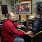Mark Snow, Who Conjured the ‘X-Files’ Theme, Is Dead at 78
