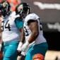 Bengals seeking opinions on Joe Burrow's toe after injury vs. Jaguars, AP source says