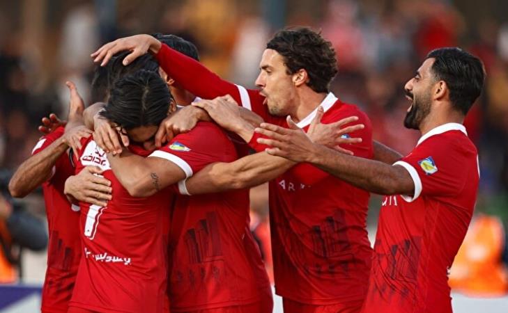 شروع طوفانی پرسپولیس با اوسمار مقابل استقلال بحرانی؛ صعود به رتبه سوم با ۳ گل و ۲ مصدوم