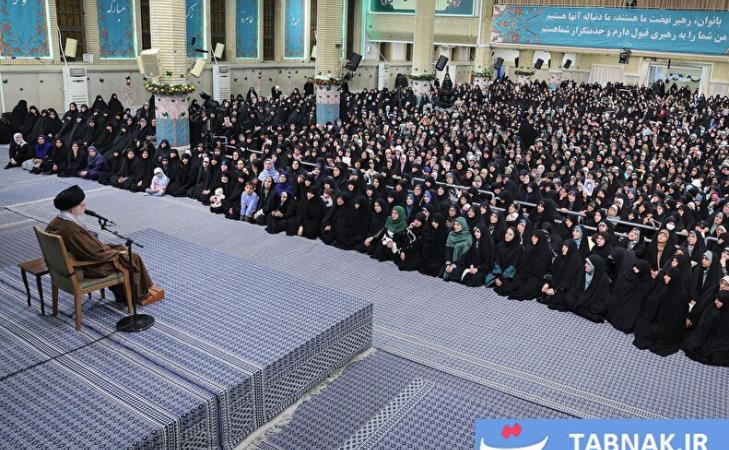 عکس: دیدار هزاران نفر از زنان و دختران با رهبر انقلاب