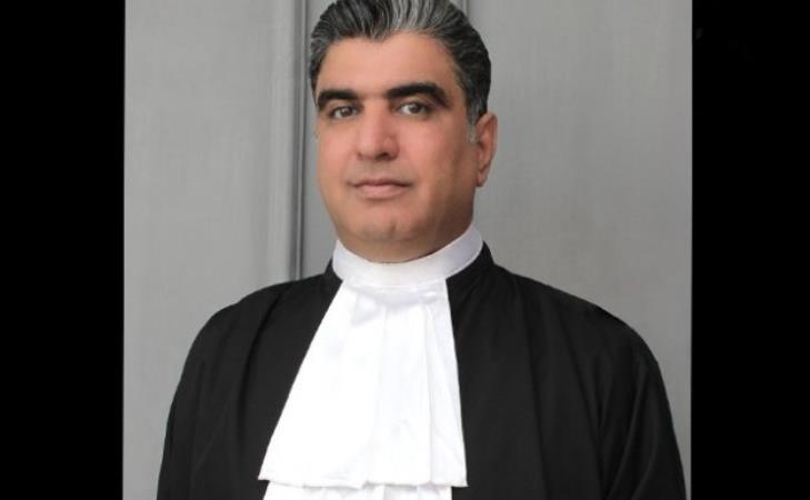 قتل حکومتی وکیل؛ فیلم شعرخوانی: خسروی ما شده قربانی ضحاک زمان