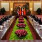 U.K.’s Starmer Meets Xi Jinping in Beijing as Ties Warm