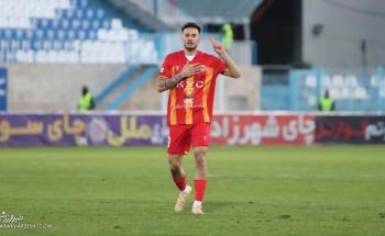 ‌شب خاطره‌انگیز مهاجم نوظهور؛ این گل‌ها تقدیم به همسرم!