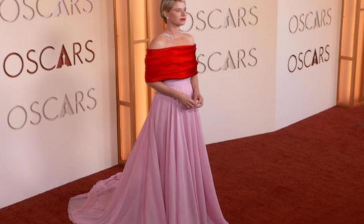 WATCH:  Trends that stood out on the Oscar's red carpet