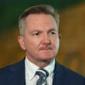Chris Bowen declares rush on jerry cans ‘un-Australian’ as he urges end to panic buying of petrol