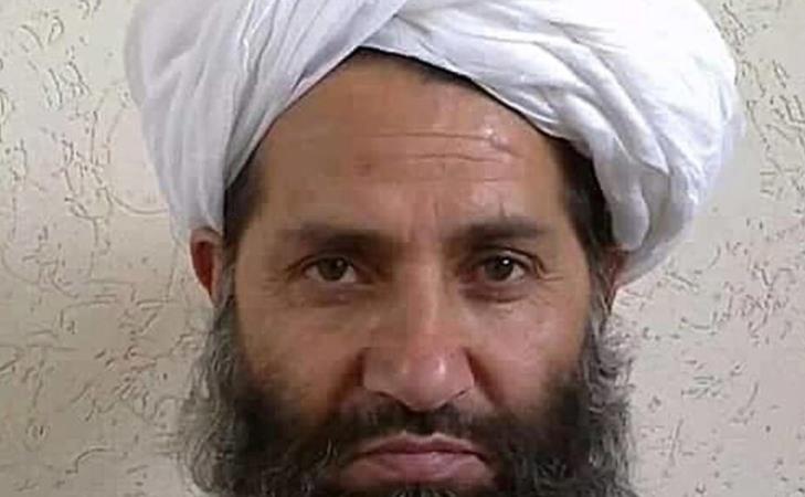 پیام عیدی رهبر طالبان همزمان با برقراری آتش‌بس موقت با پاکستان: با توپ و بمباران ازبین نمی‎‌رویم